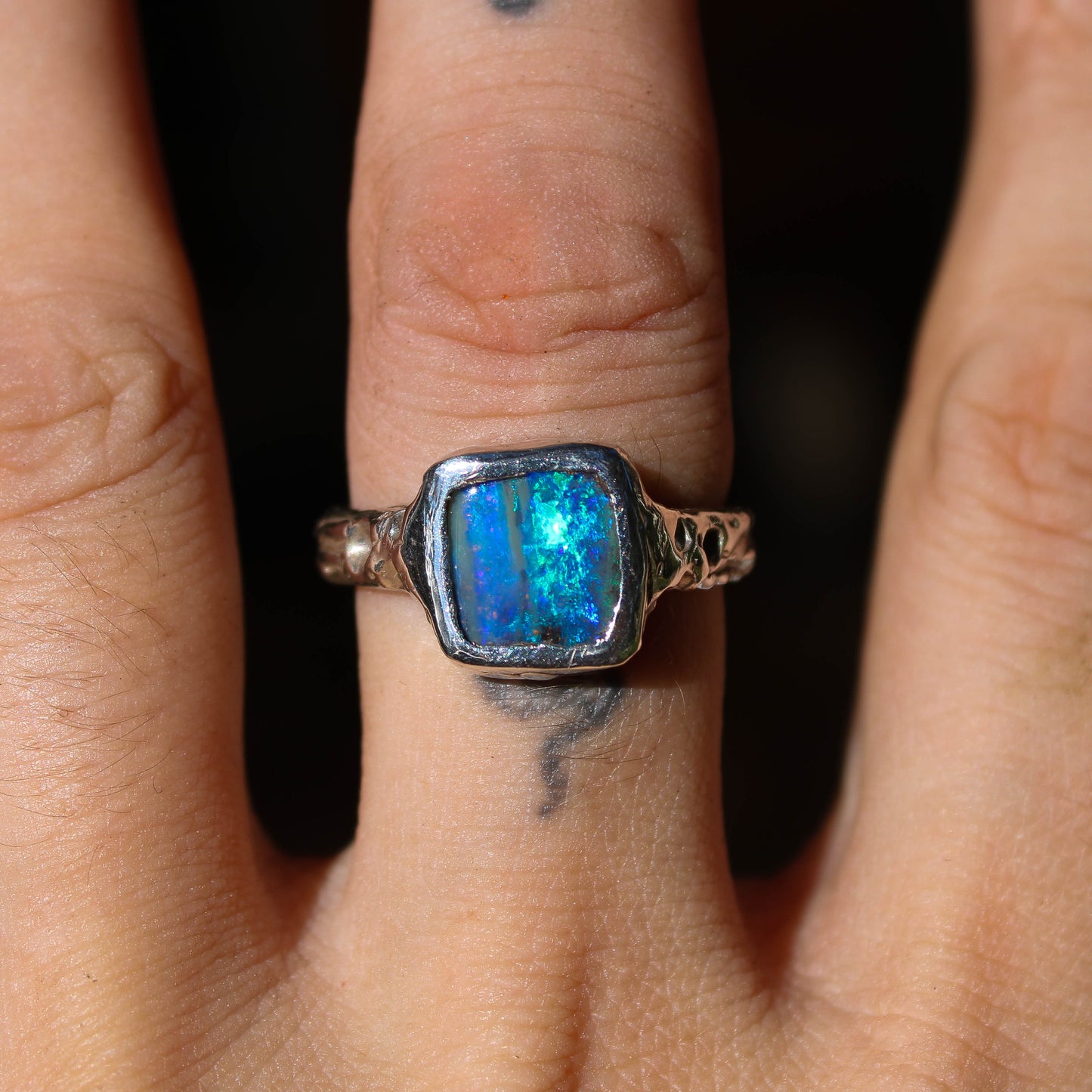 Abyss Ring M | 6